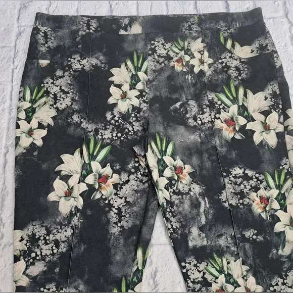 Joseph Ribkoff Women's Floral Pants Zip  Cuff Stretch Canada Plus Size 22 US - Picture 11 of 13